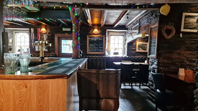 Three Horseshoes Cenarth