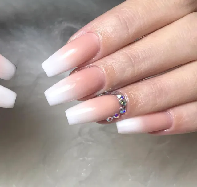 Unhas de Acrílico&Gel em SP | ACS Nail Salon