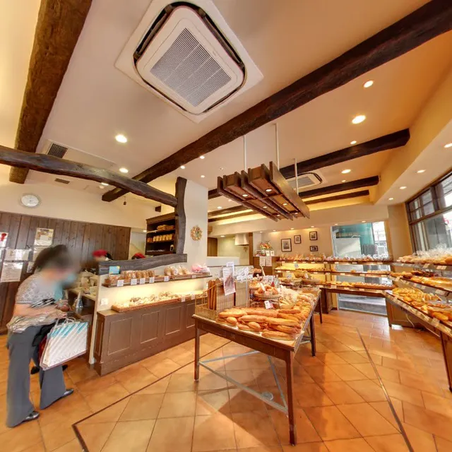 Isuzu Bakery Motomachi