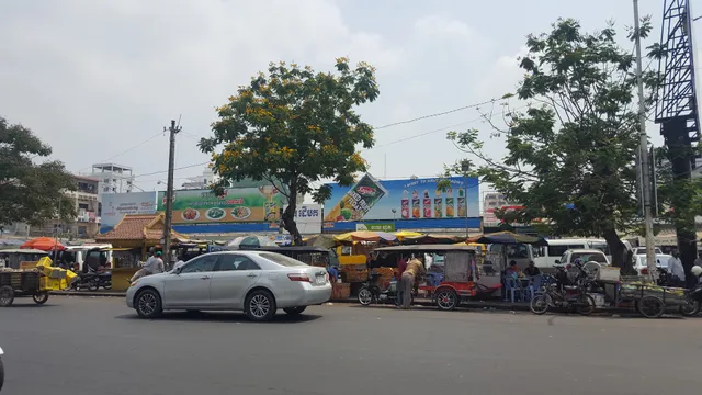 Daem Kor Market Bus Stop 23 (B)