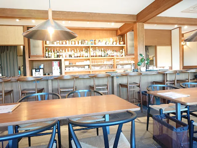 Cafe & Bar Rakusui-Rakusan