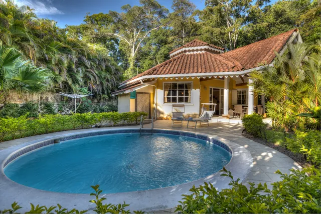 Lomas del Caribe Villas