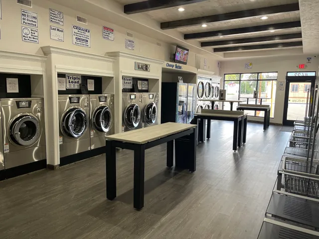 Kk's Laundromat