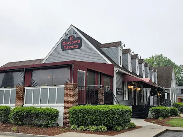 Marlow's Tavern