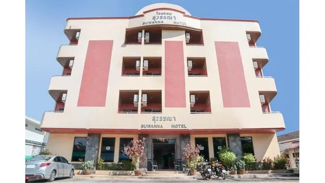 OYO 747 Suwanna Hotel