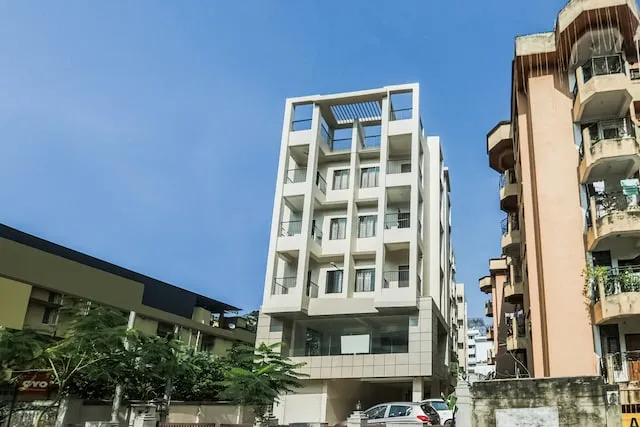 OYO 15433 BMG Residency