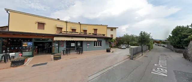 Colors Hostel - route 77