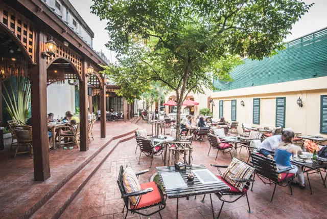 Buddy Beer Wine Bar & Grill