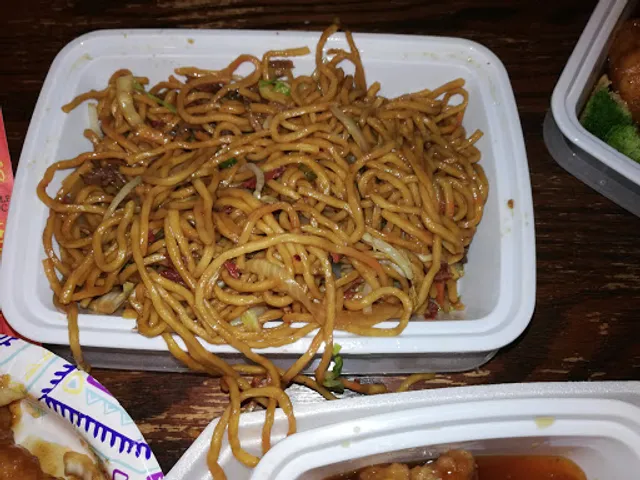 Golden Crown Chinese Restaurant