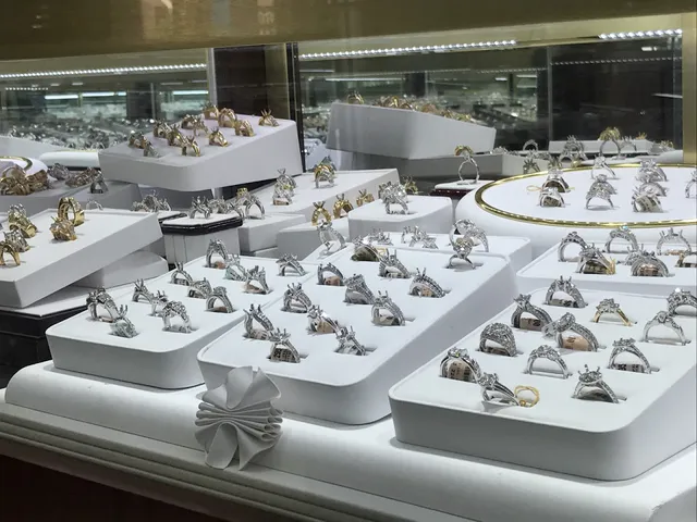 Reiner's Fine Jewelry Engagement Rings Houston