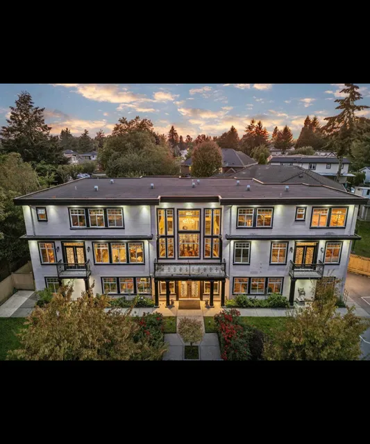 Empress Palace Hotel