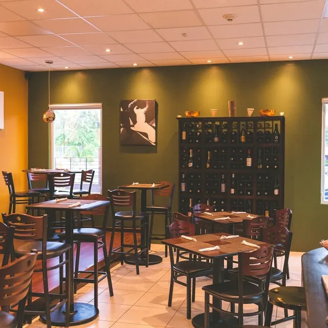 Broken Plate Restaurant