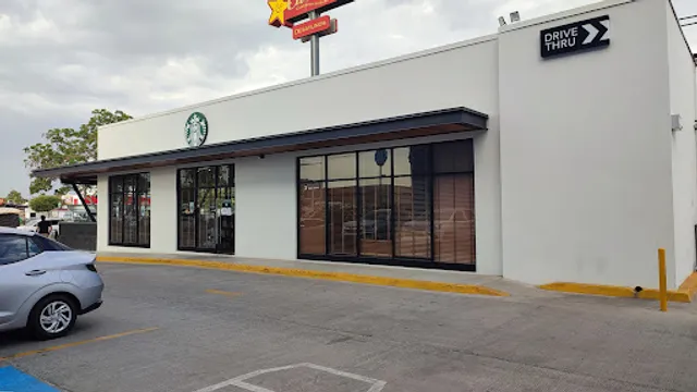 Starbucks Isla Culiacán DT