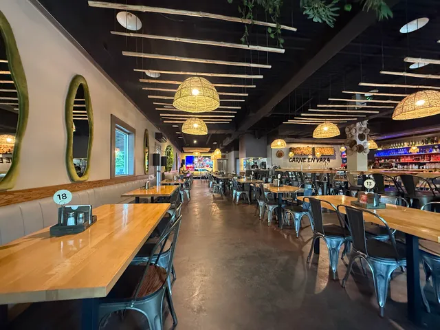 Smoke and Friends - Carne en Vara