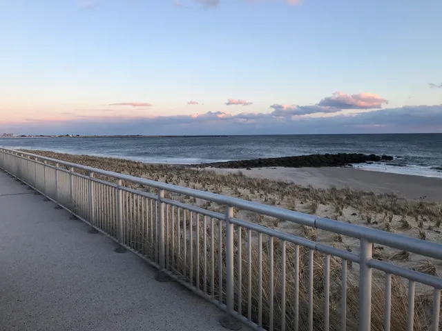 Beach 35th St Boardwalk Access