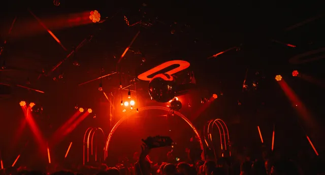 Oliva (restaurant & club)