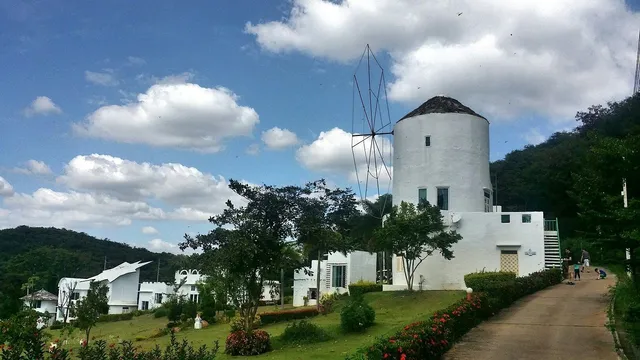 The Buda Muaklek Resort