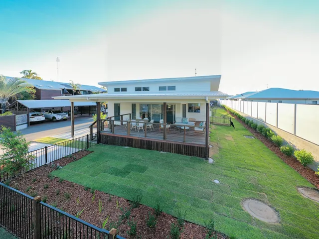 Crab Cottages on the Seafront