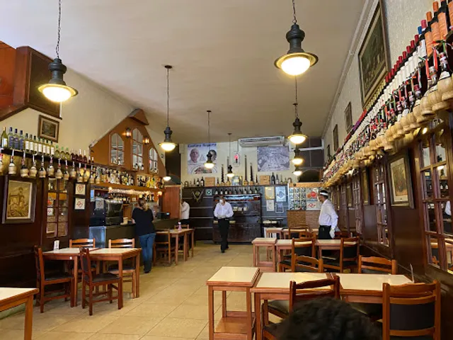 Empório Cantina Roperto