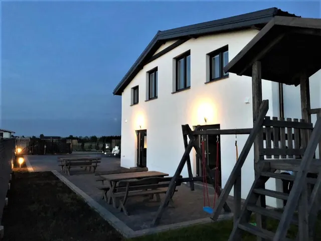 Apartamenty Noclegi Domki nad morzem Loft do wynajęcia Tęczowa 14