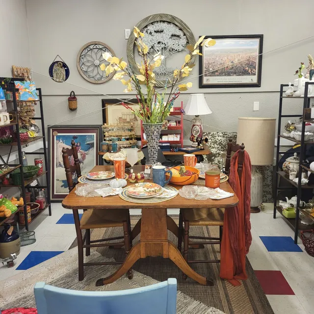 Christine & Co. Flea Market