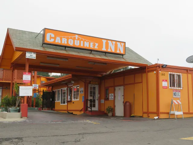 Carquinez Inn