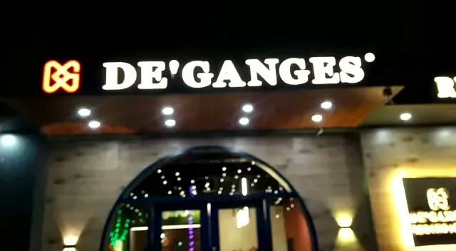DE'Ganges Restaurant & Cafe