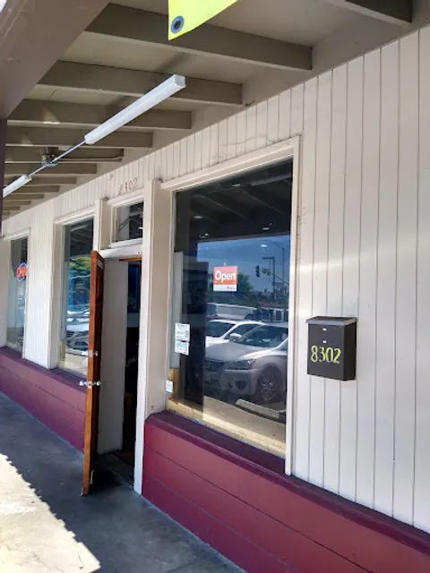 Petrinos Greek Restaurant