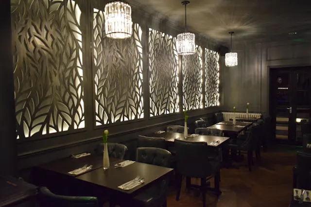 Eighty Six Restaurant & Bar