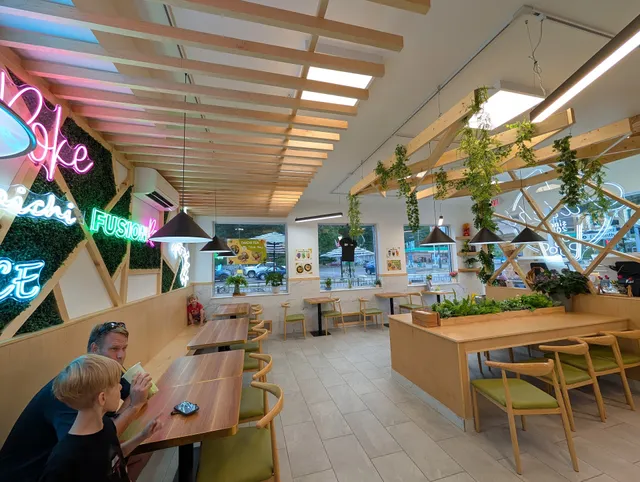 Taichi Bubble Tea, Ramen and Poke Bowl - Watkins Glen