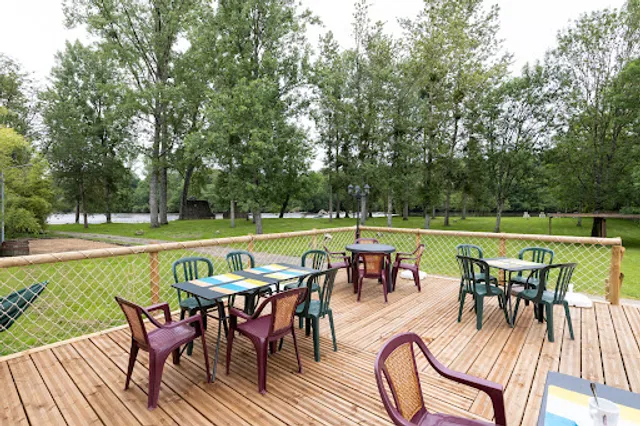 Guinguette du Moulin de la goutrie, Manot face a la Vienne