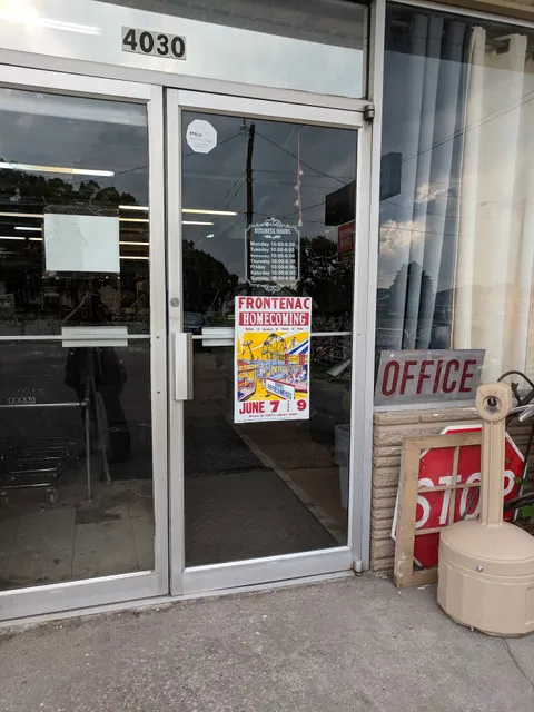 Past Time Antiques and Flea Market