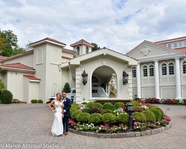 Marco Antonio Studio Photography and Video