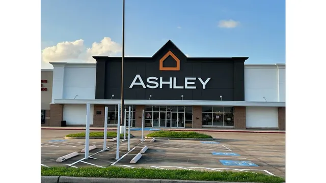 Ashley Store