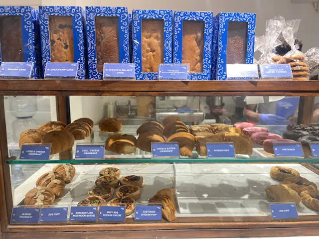 Unibic French Loaf Bakery and Cafe | Cake Shop in Sholinganallur