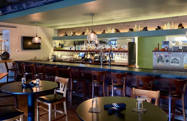 New South Kitchen & Bar