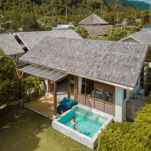 เรสซี รีสอร์ท เกาะกูด