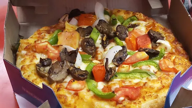 Domino's Pizza | Paras Society, Jamnagar