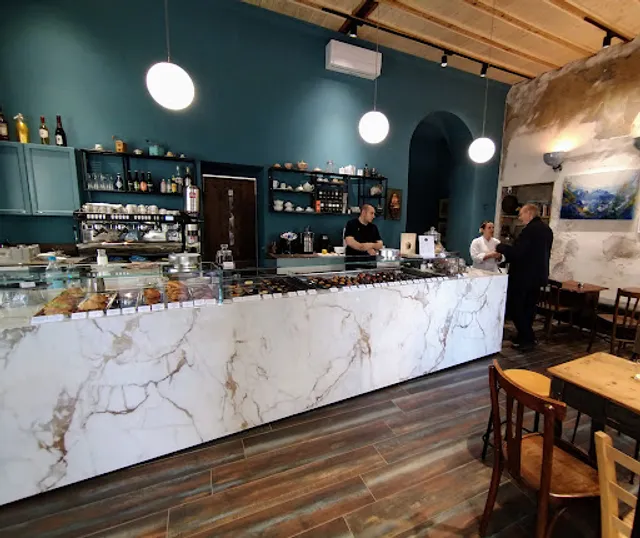 Selene - Pastry Details