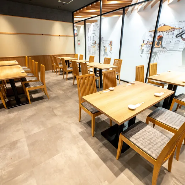 Ten-Sushi Higashi-Okazaki Sushi