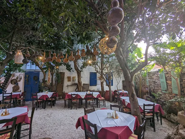 Arokaria Family Restaurant