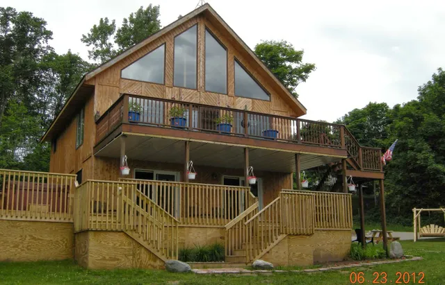 The Agate Cross Bed & Breakfast