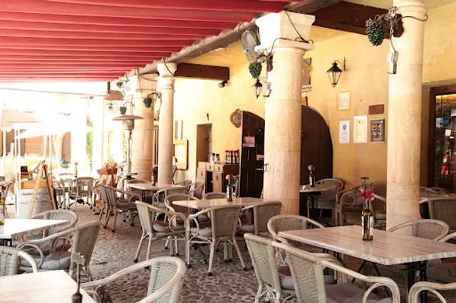 La Route Des Vins Val Quirico