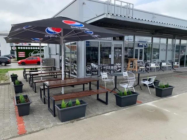 STREET FOOD powered by cool bar