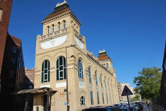 VTZ Orús Factory Hotel - Parking Muy Económico