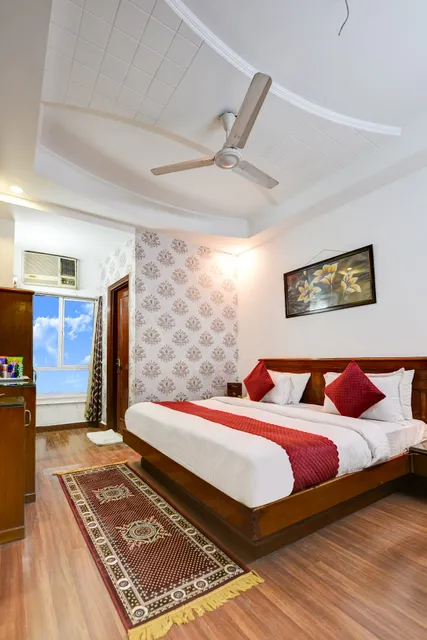 Hotel Chanchal Deluxe
