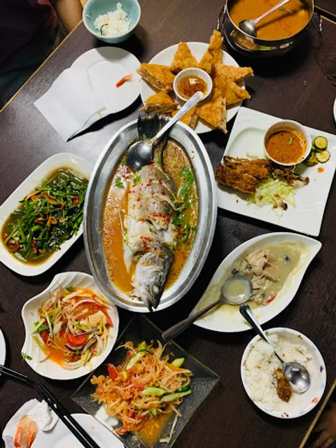 二分之一泰式小館