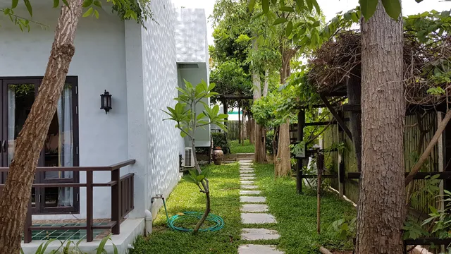 Khao Tao Villa Beach Resort / เขาเต่า วิลล่า บีช รีสอร์ท