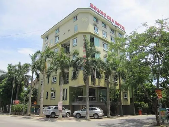 Khách sạn Hoàng Gia