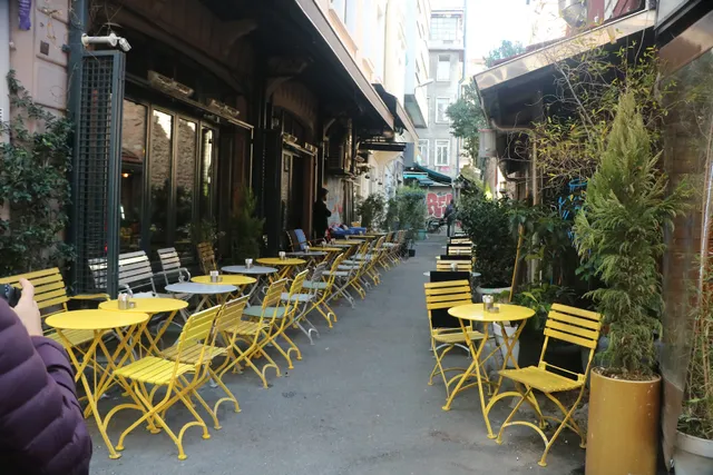 OPS CAFE KARAKOY